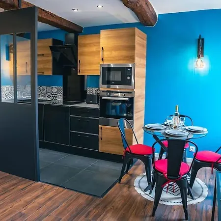 Apartment Climatise Avec Garage Au Coeur Du Centre Ancien Sainte-Maxime